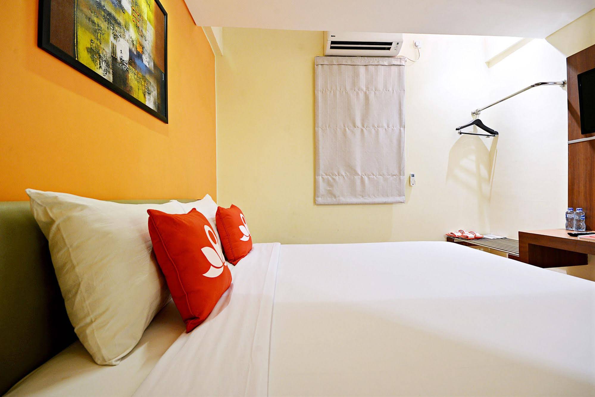 Nite & Day Jakarta Bandengan by ZEN Rooms