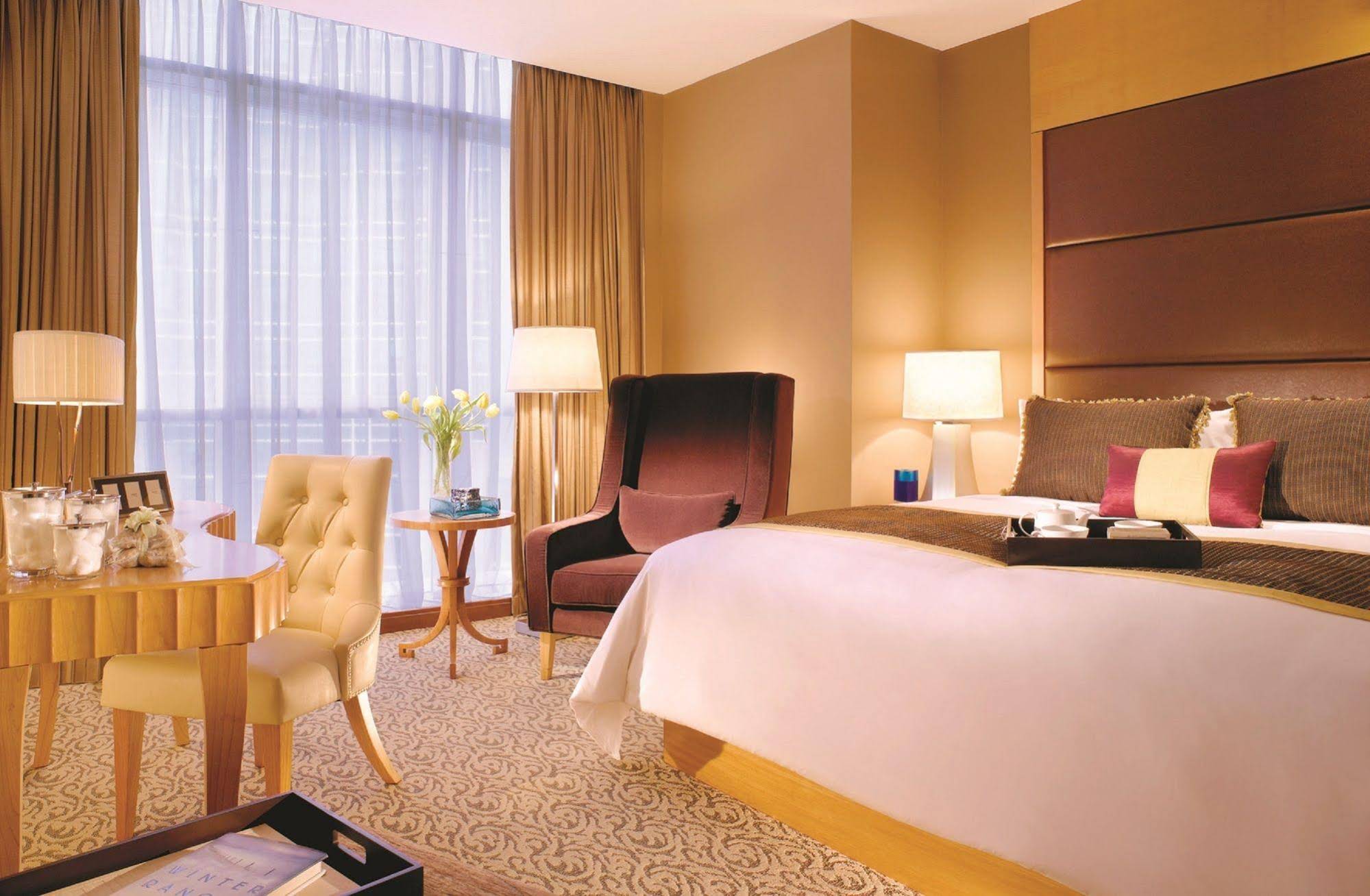 Oakwood Premier Cozmo Jakarta