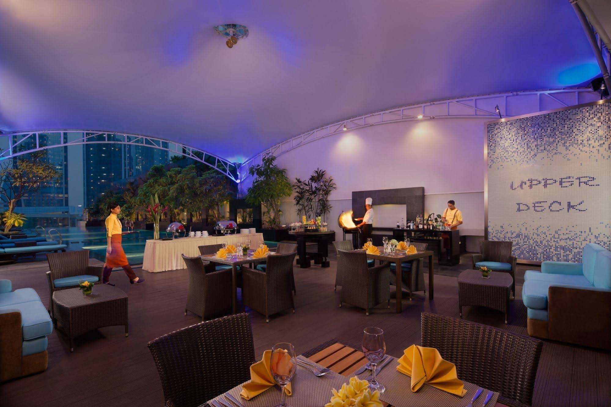 Oakwood Premier Cozmo Jakarta