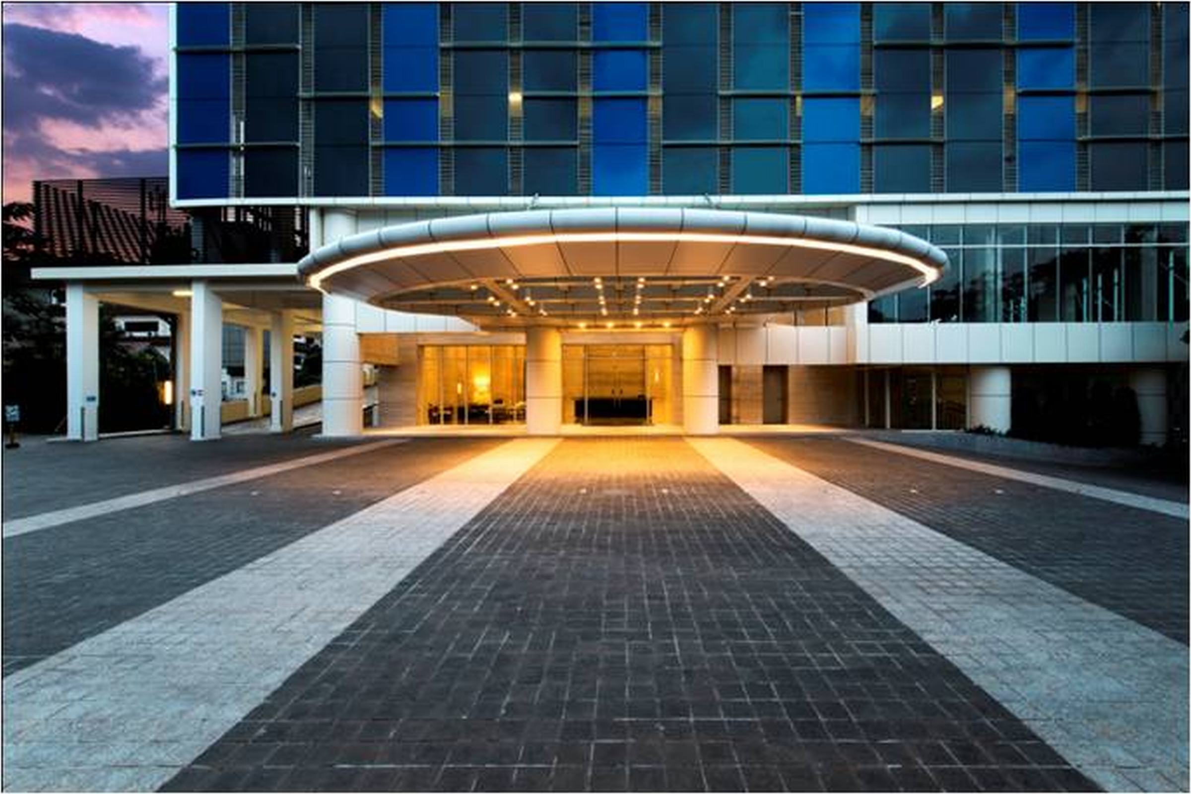 Oakwood Suites La Maison Jakarta