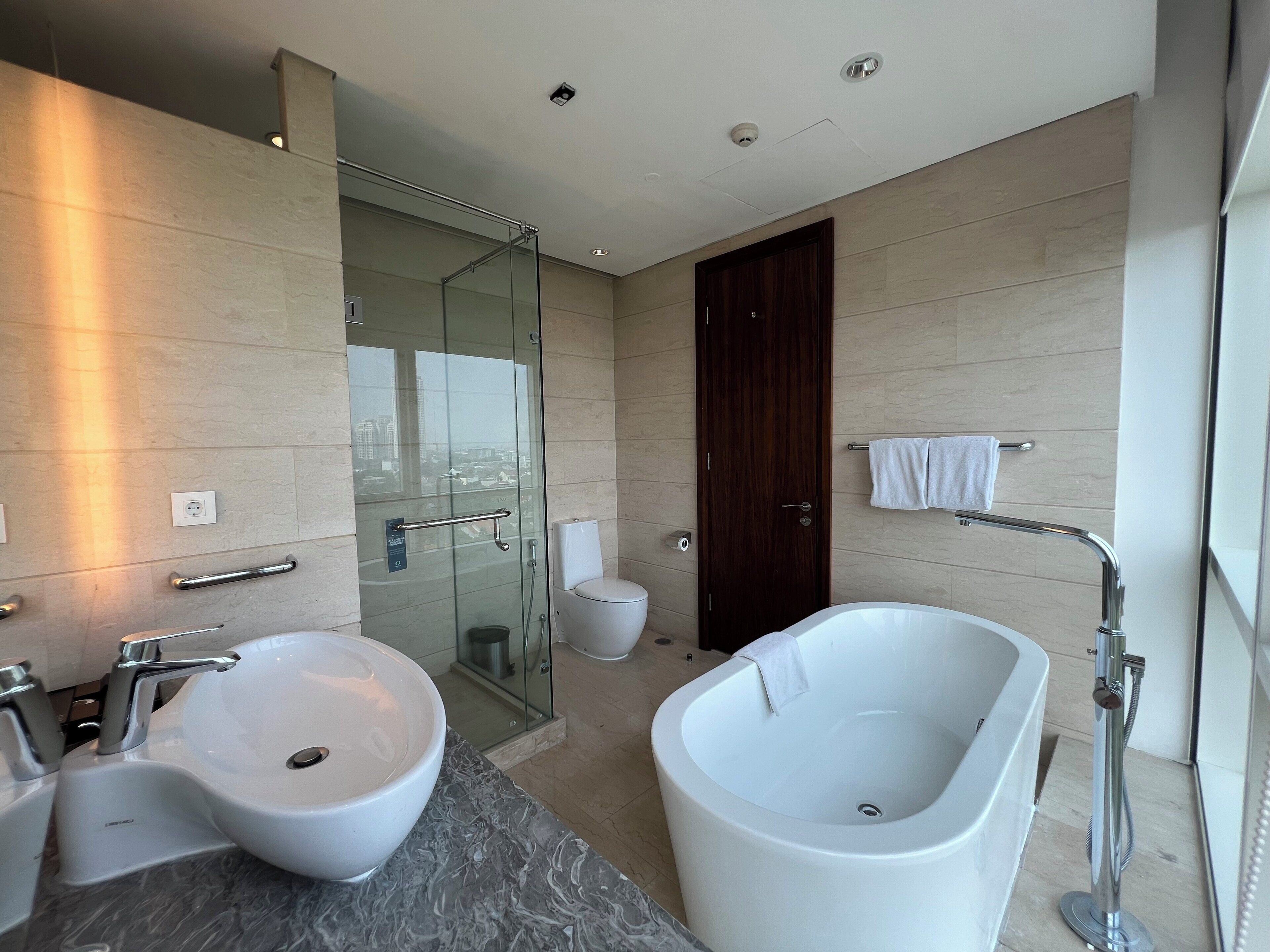 Oakwood Suites La Maison Jakarta