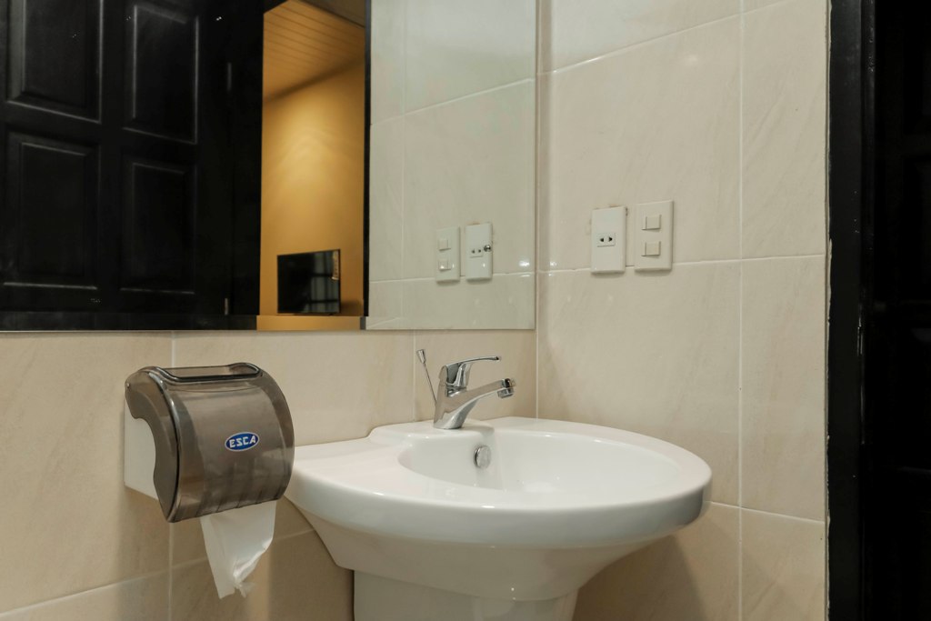 Omah Londo by RedDoorz