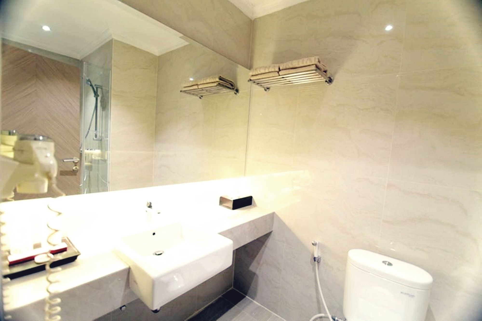 Orchardz Hotel Industri