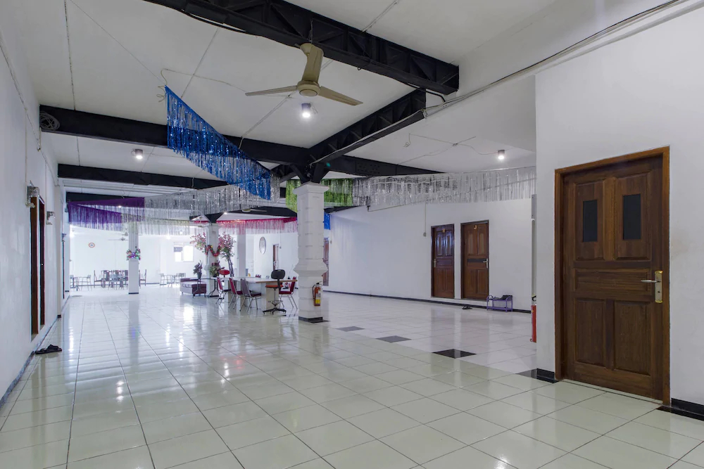 Oriental Residence by ZEN Rooms