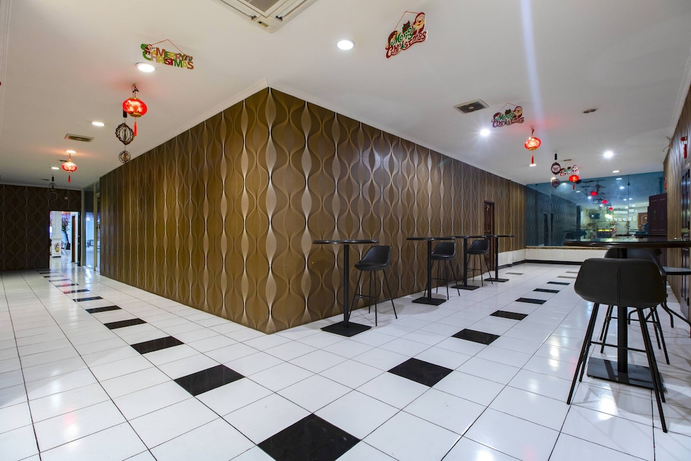 Oriental Residence by ZEN Rooms