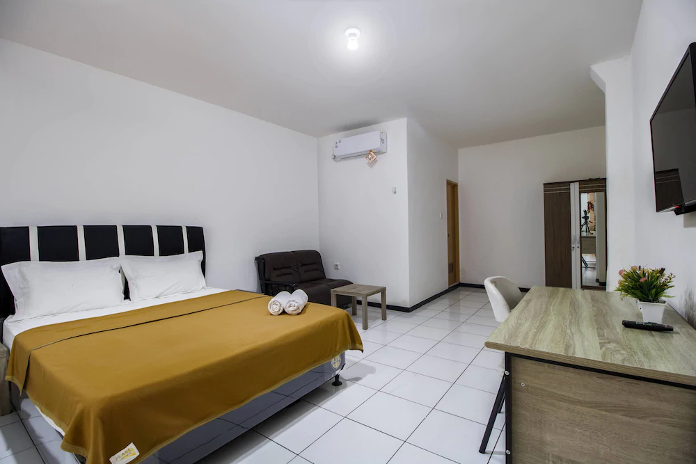 Oriental Residence by ZEN Rooms