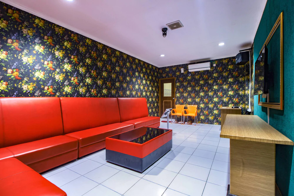 Oriental Residence by ZEN Rooms