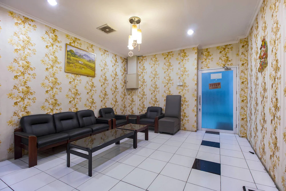 Oriental Residence by ZEN Rooms