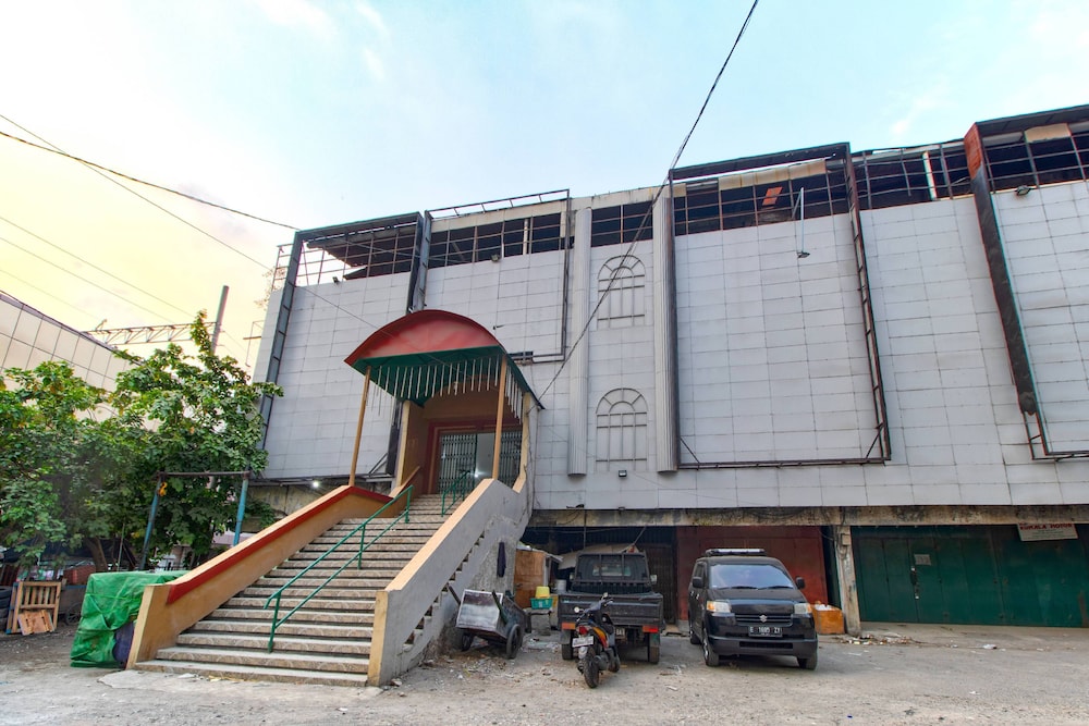 Oriental Residence by ZEN Rooms