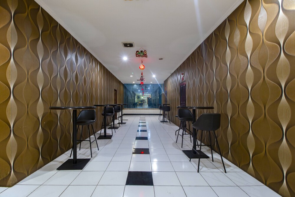 Oriental Residence by ZEN Rooms