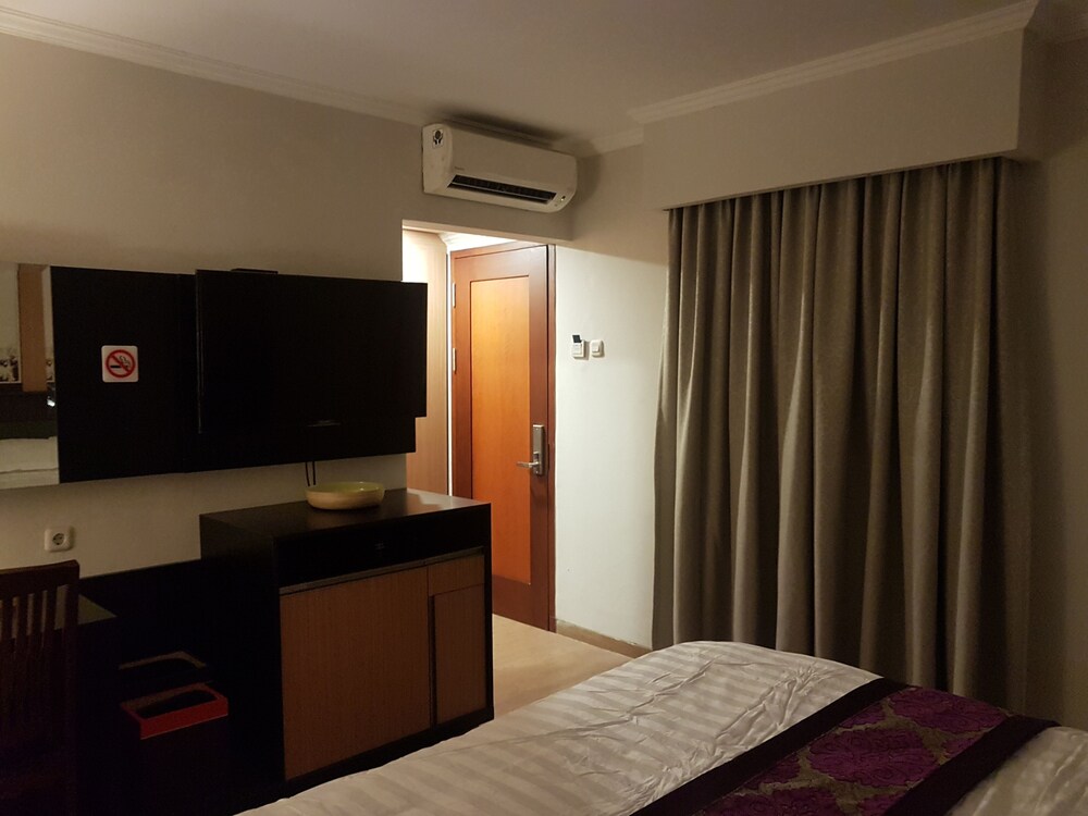 Ostin by OYO Rooms