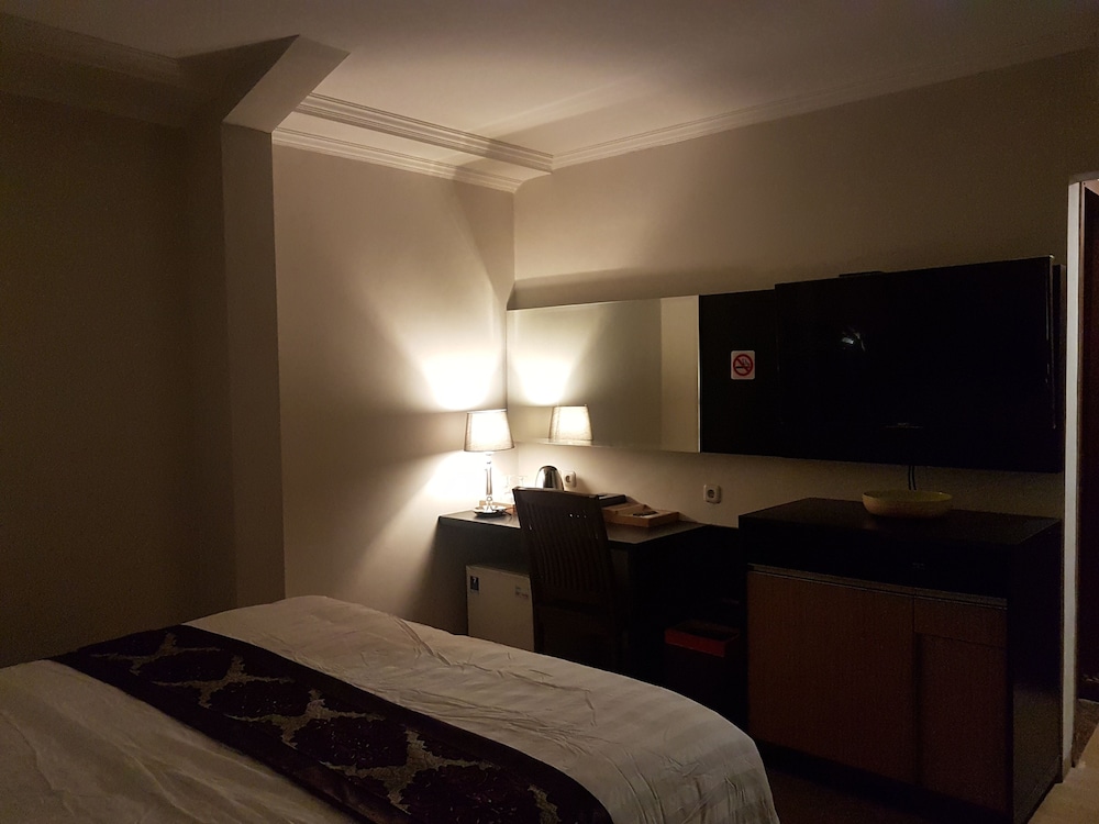 Ostin by OYO Rooms