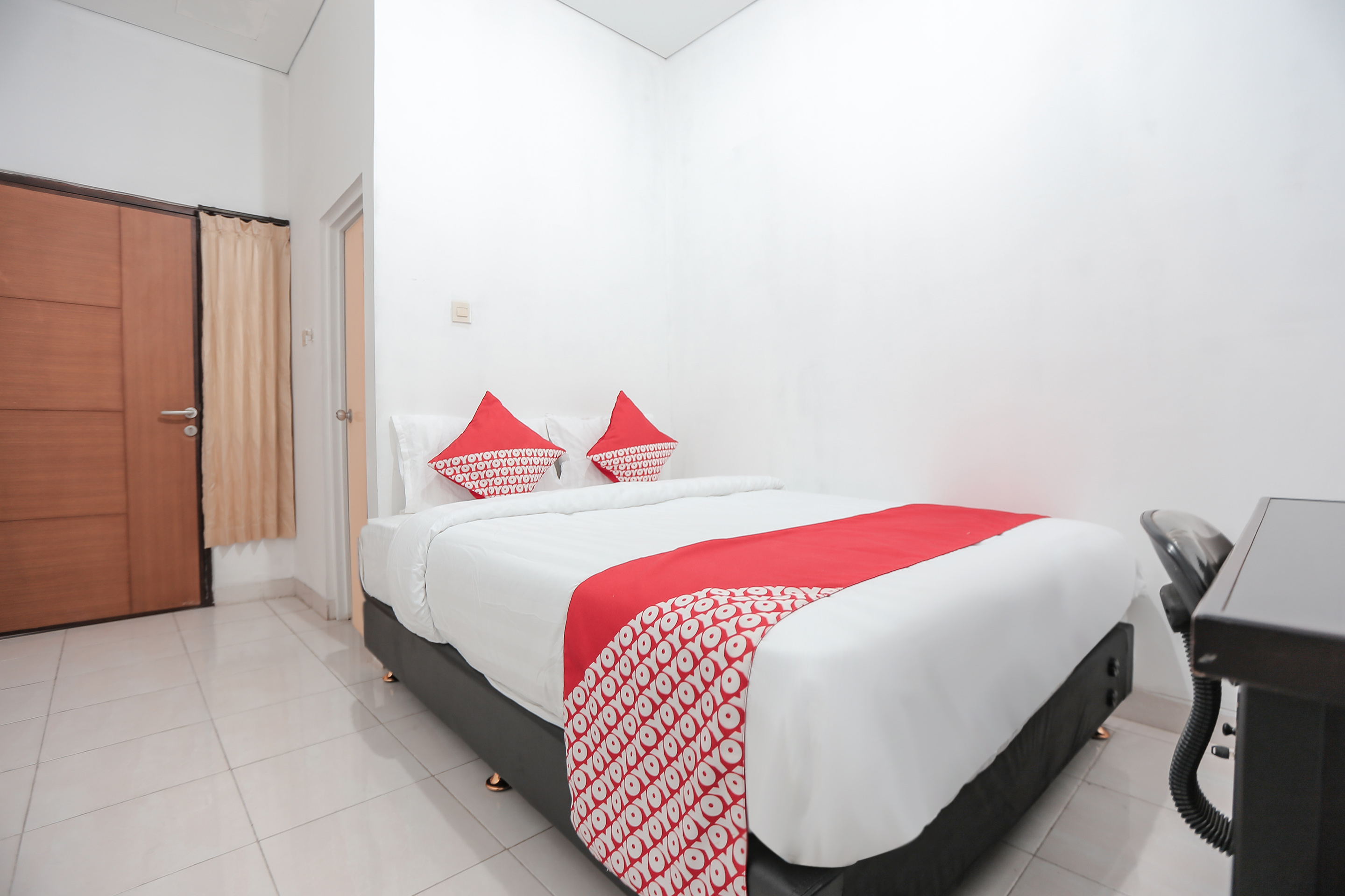 OYO 118 Dorothea Residence