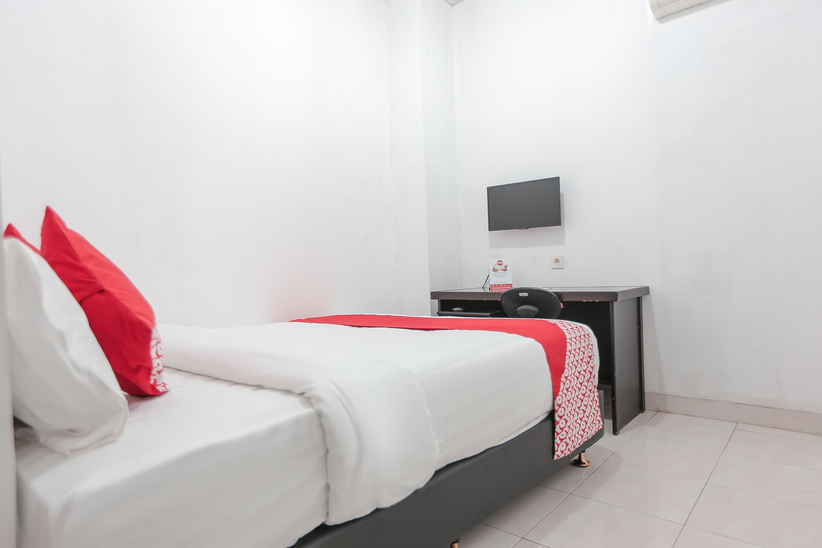 OYO 118 Dorothea Residence