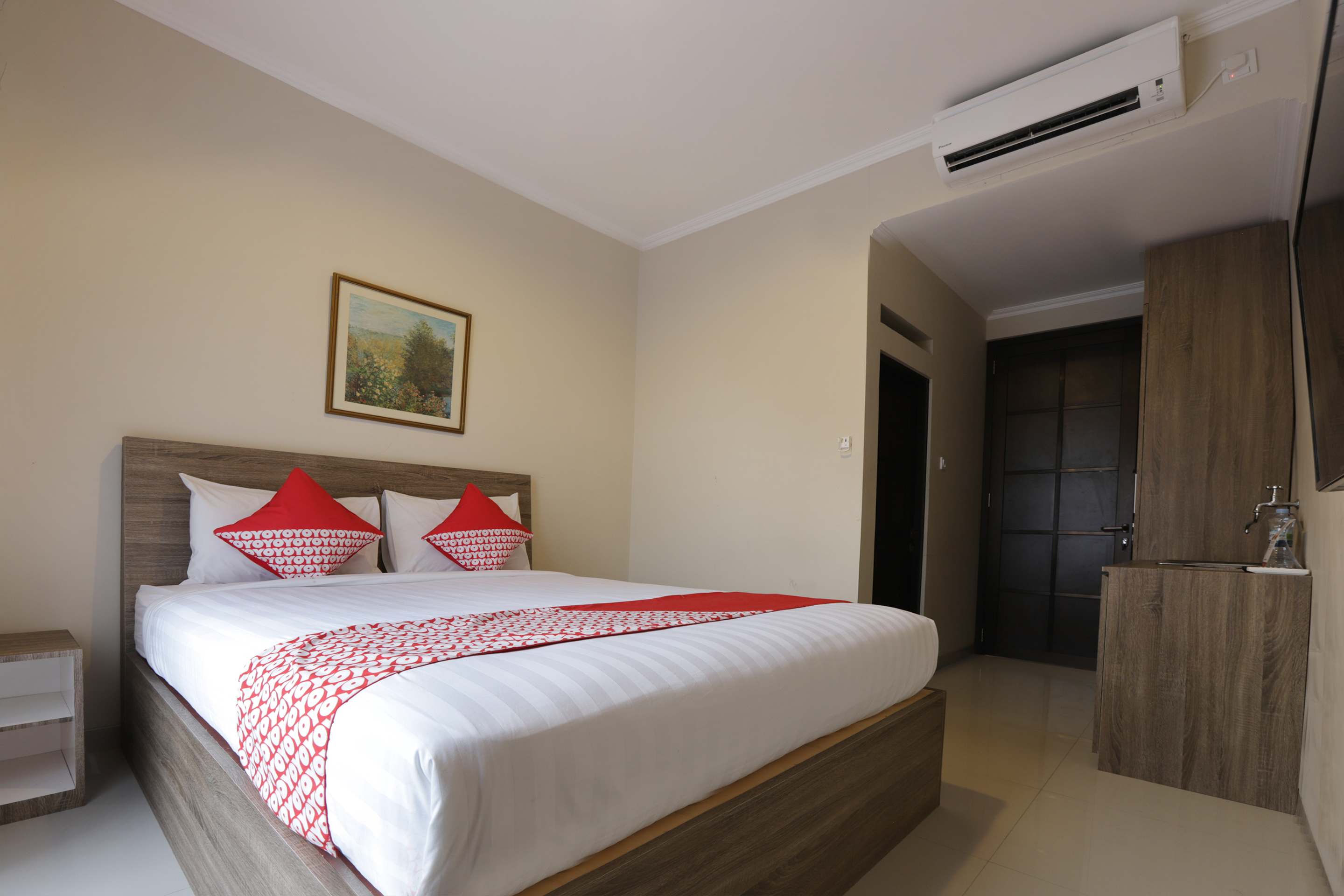 OYO 130 Mbc Residence