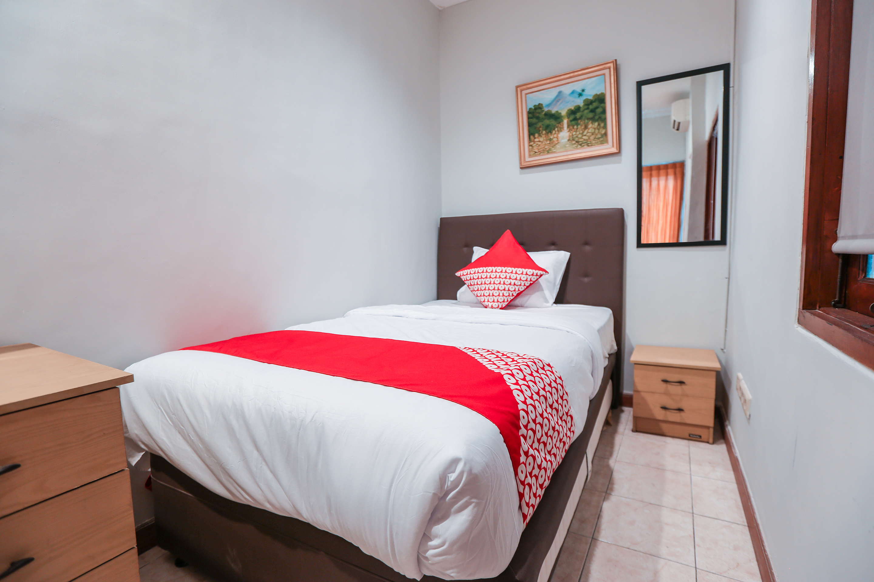 Menteng Guest House by OYO Rooms