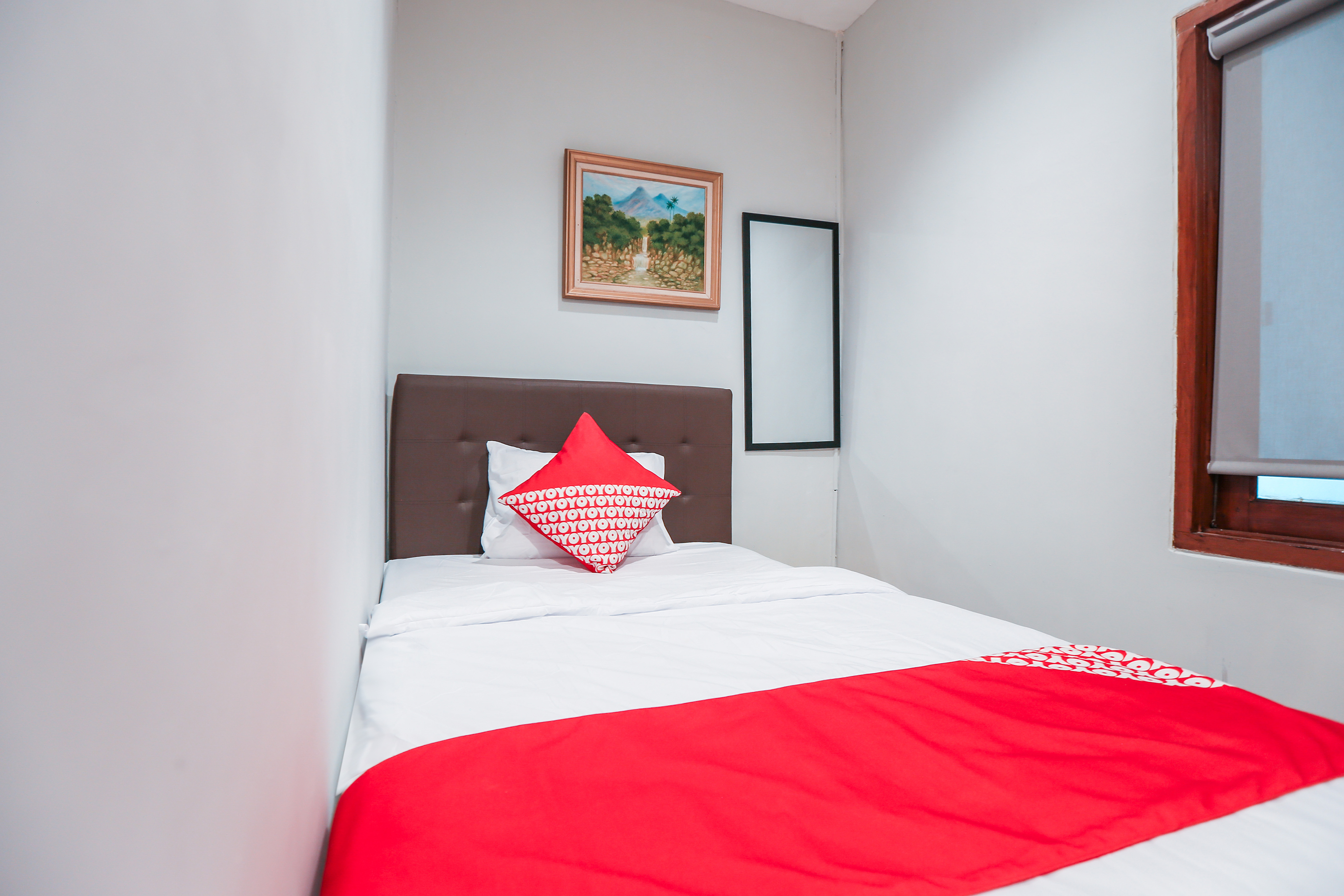 Menteng Guest House by OYO Rooms