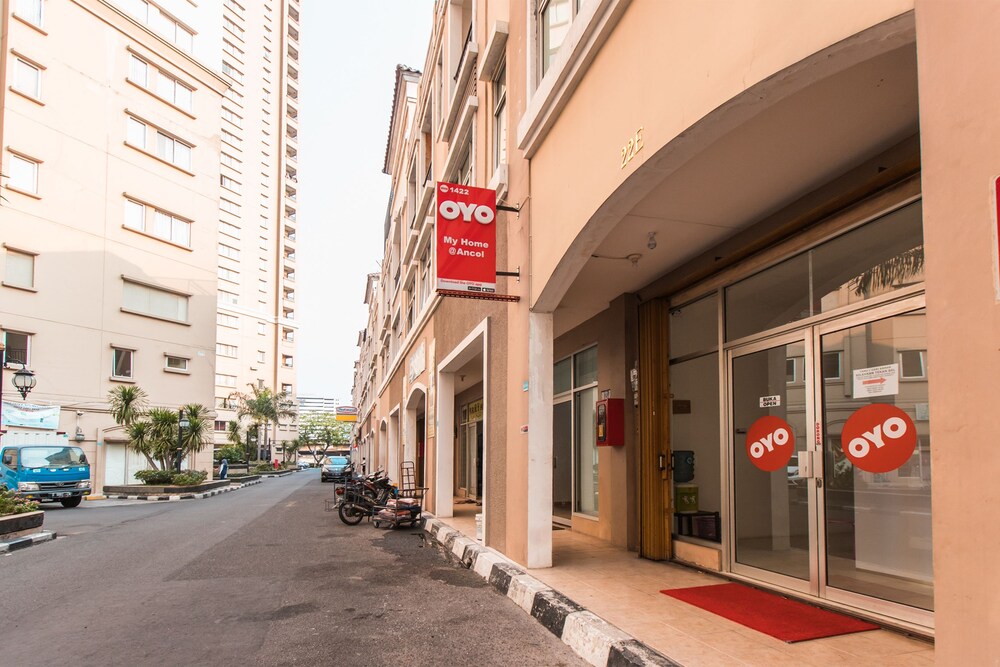 OYO 1422 My Home At Ancol