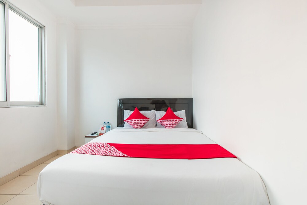 OYO 1422 My Home At Ancol