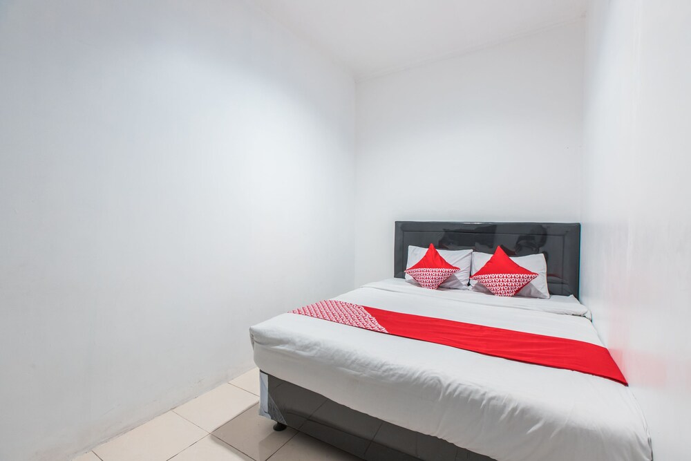 OYO 1422 My Home At Ancol