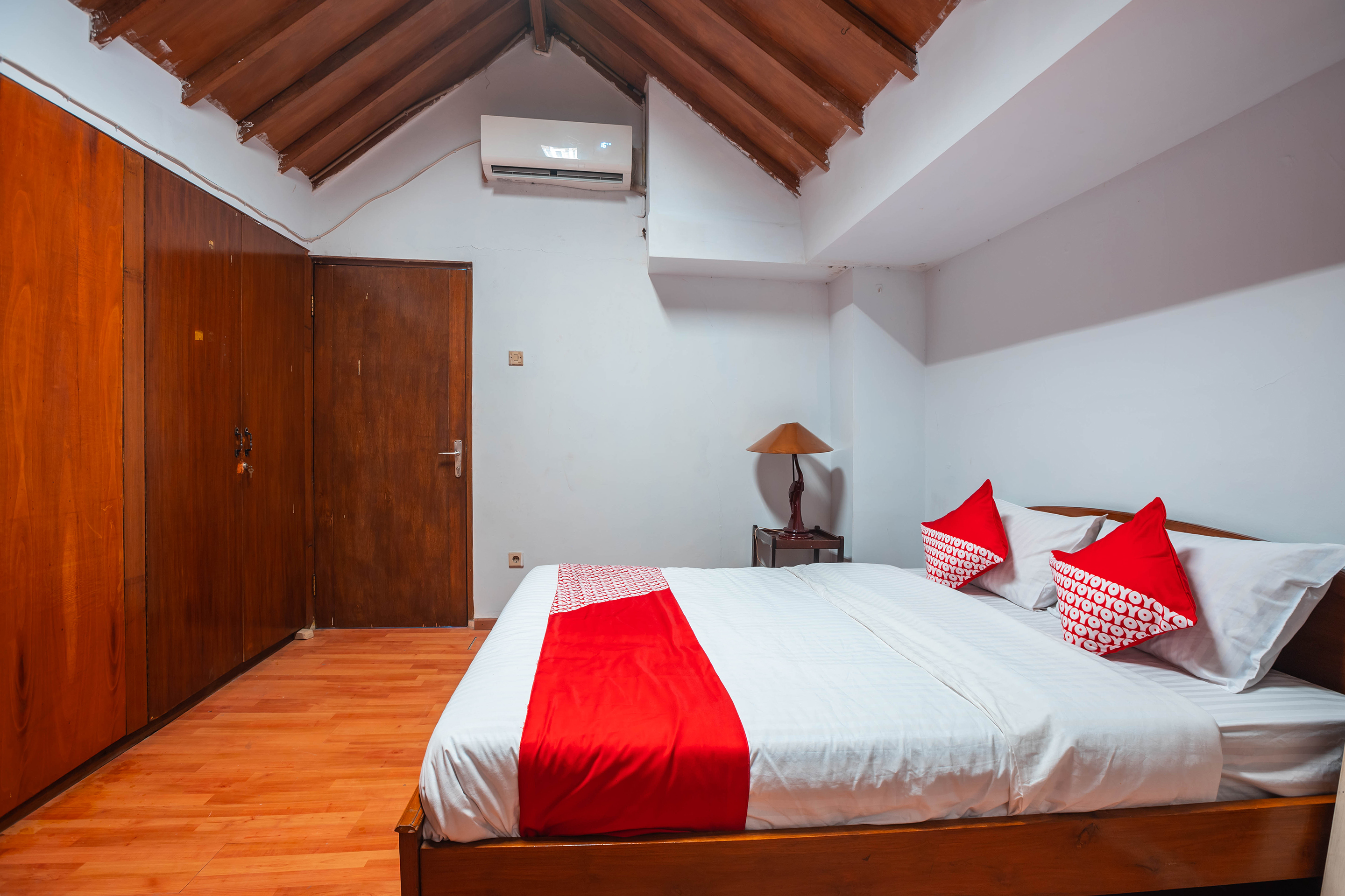 OYO 146 Menteng Residence