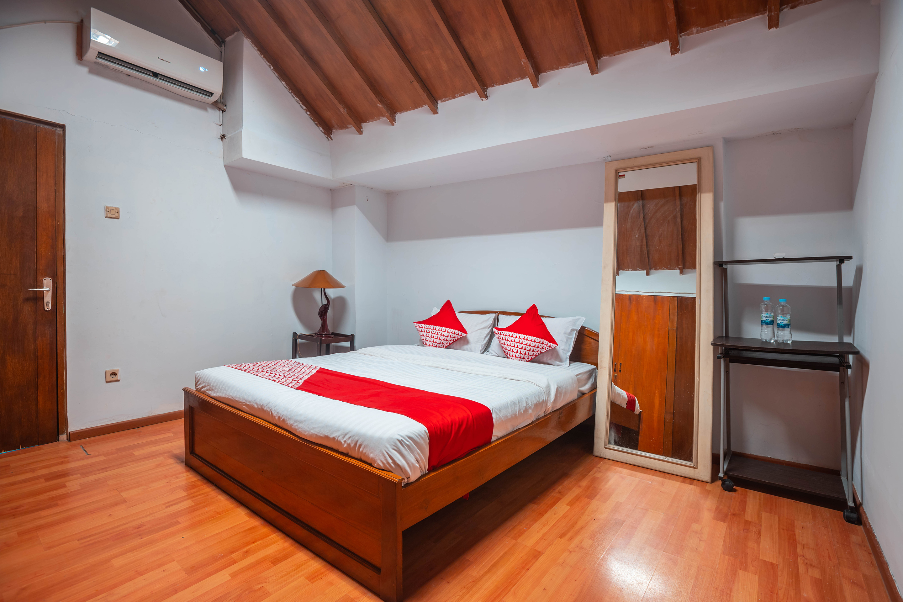 OYO 146 Menteng Residence