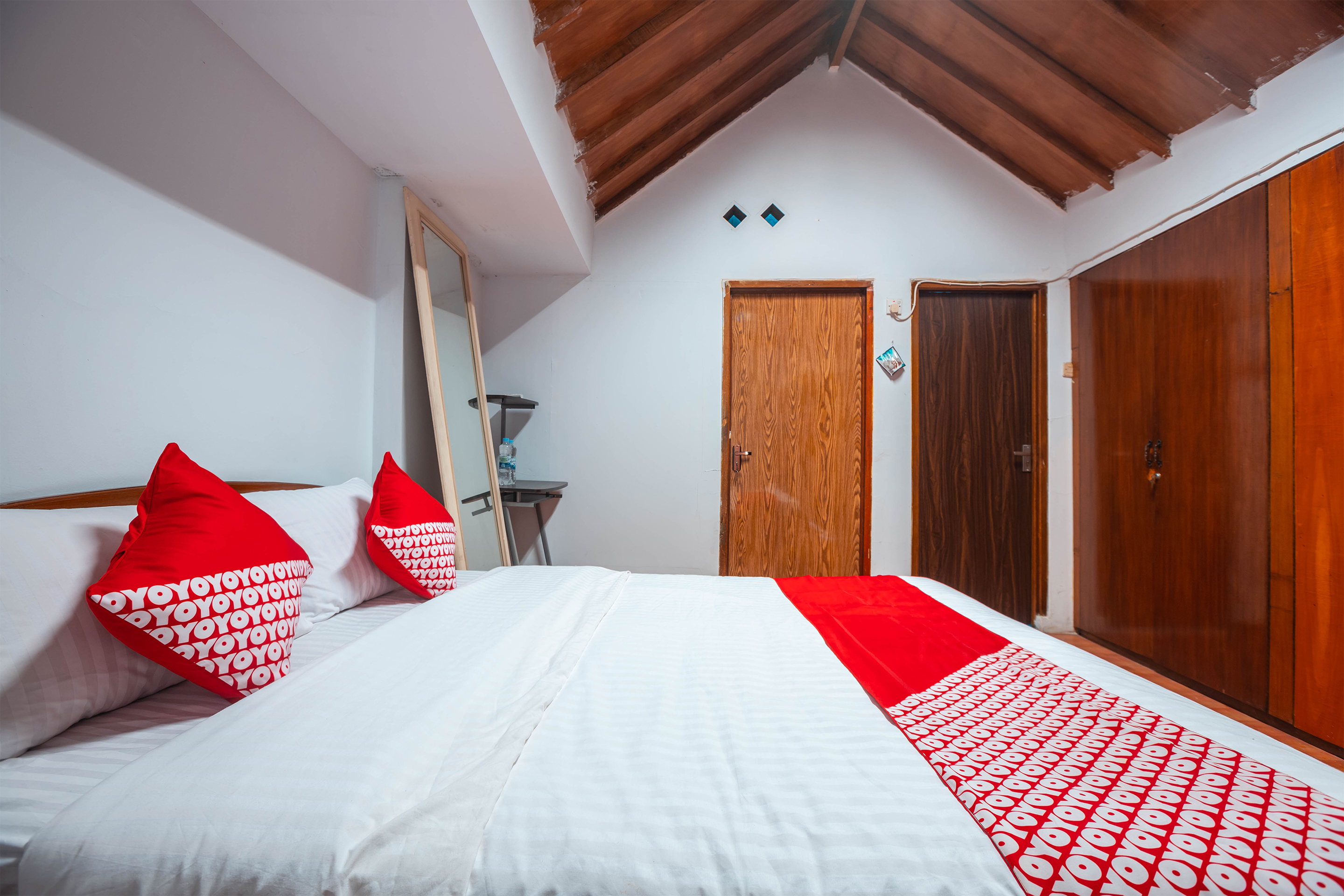 OYO 146 Menteng Residence