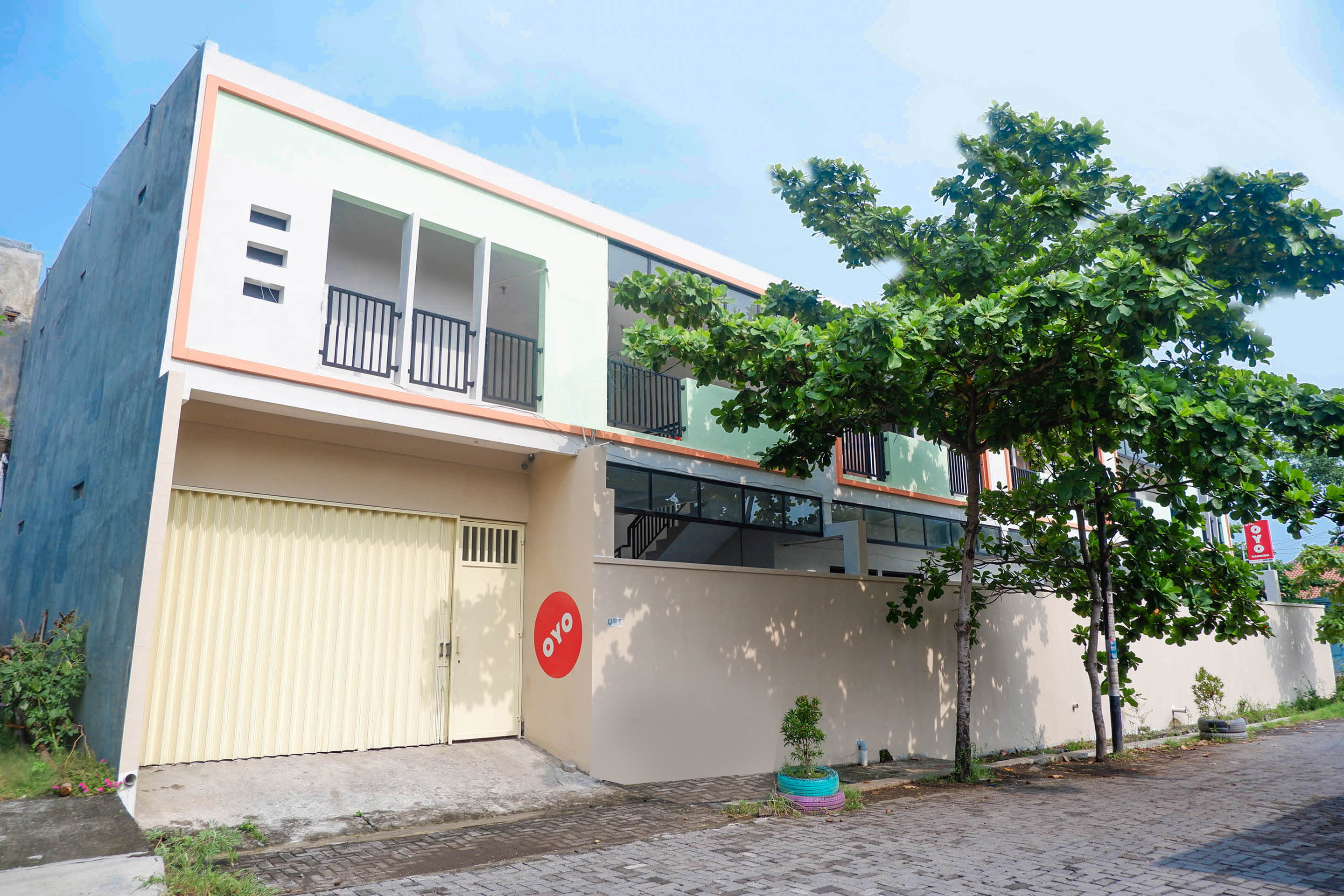 OYO 150 Harmoni Residence