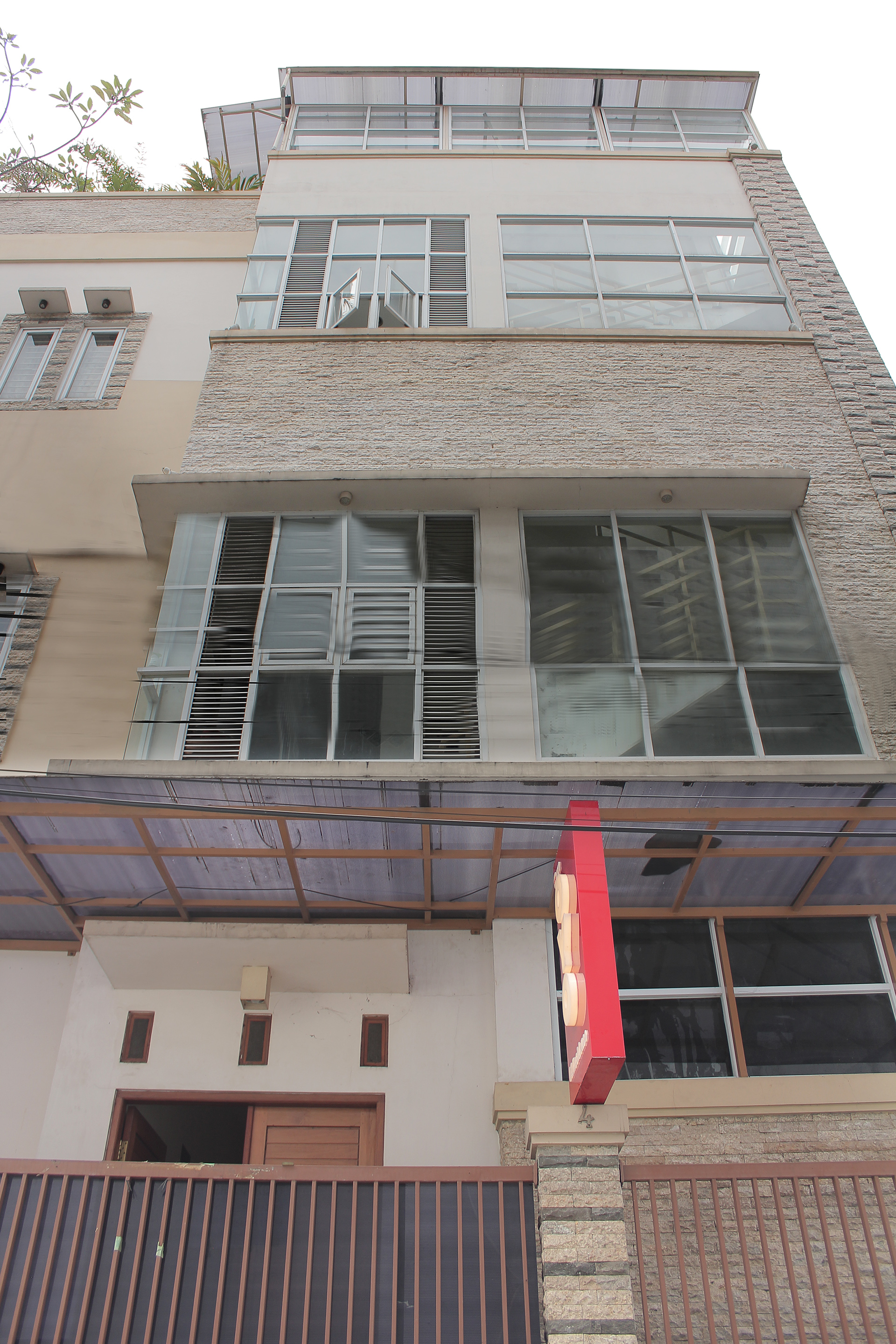 OYO 152 O2 Residence