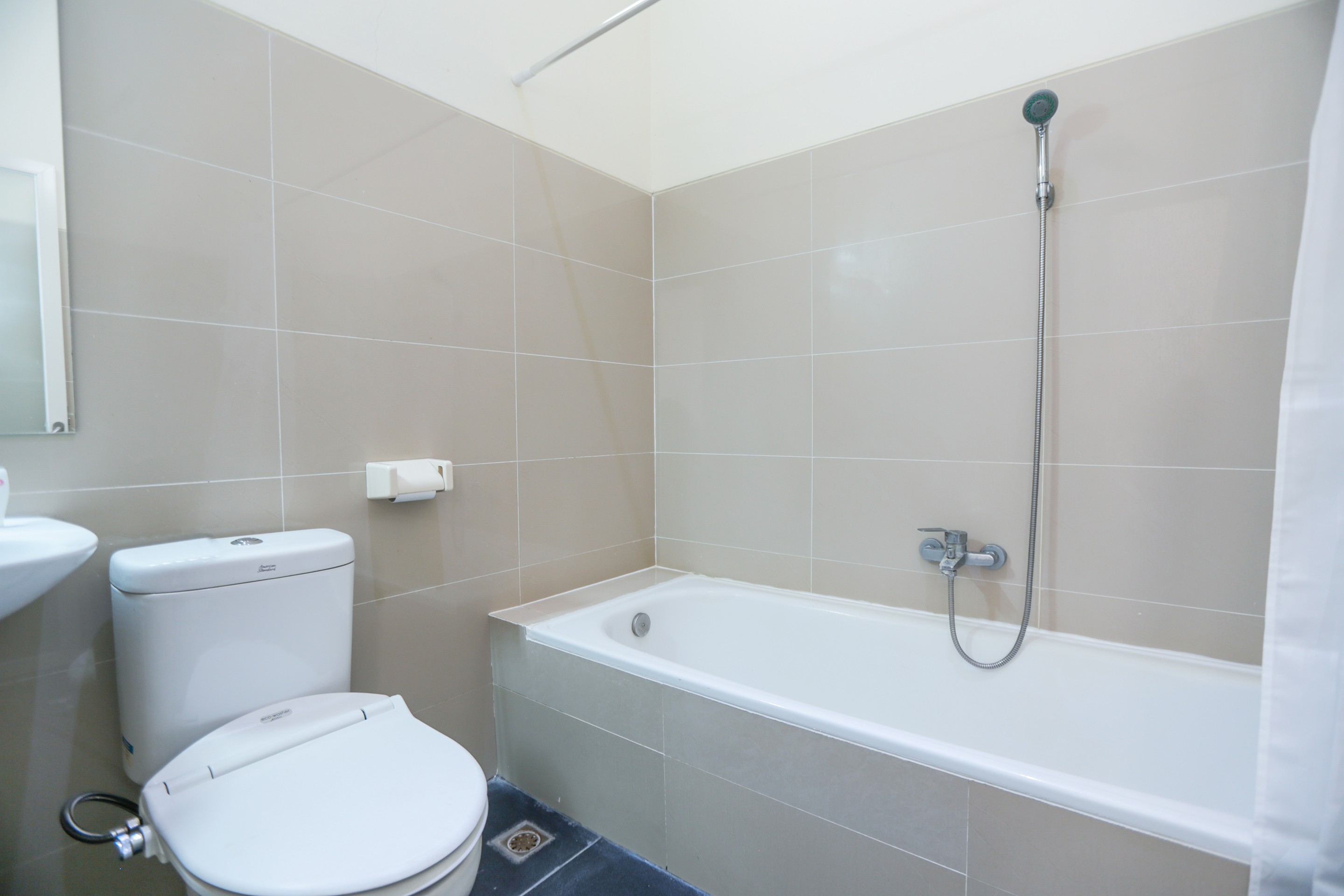 Koen View Hotel by OYO