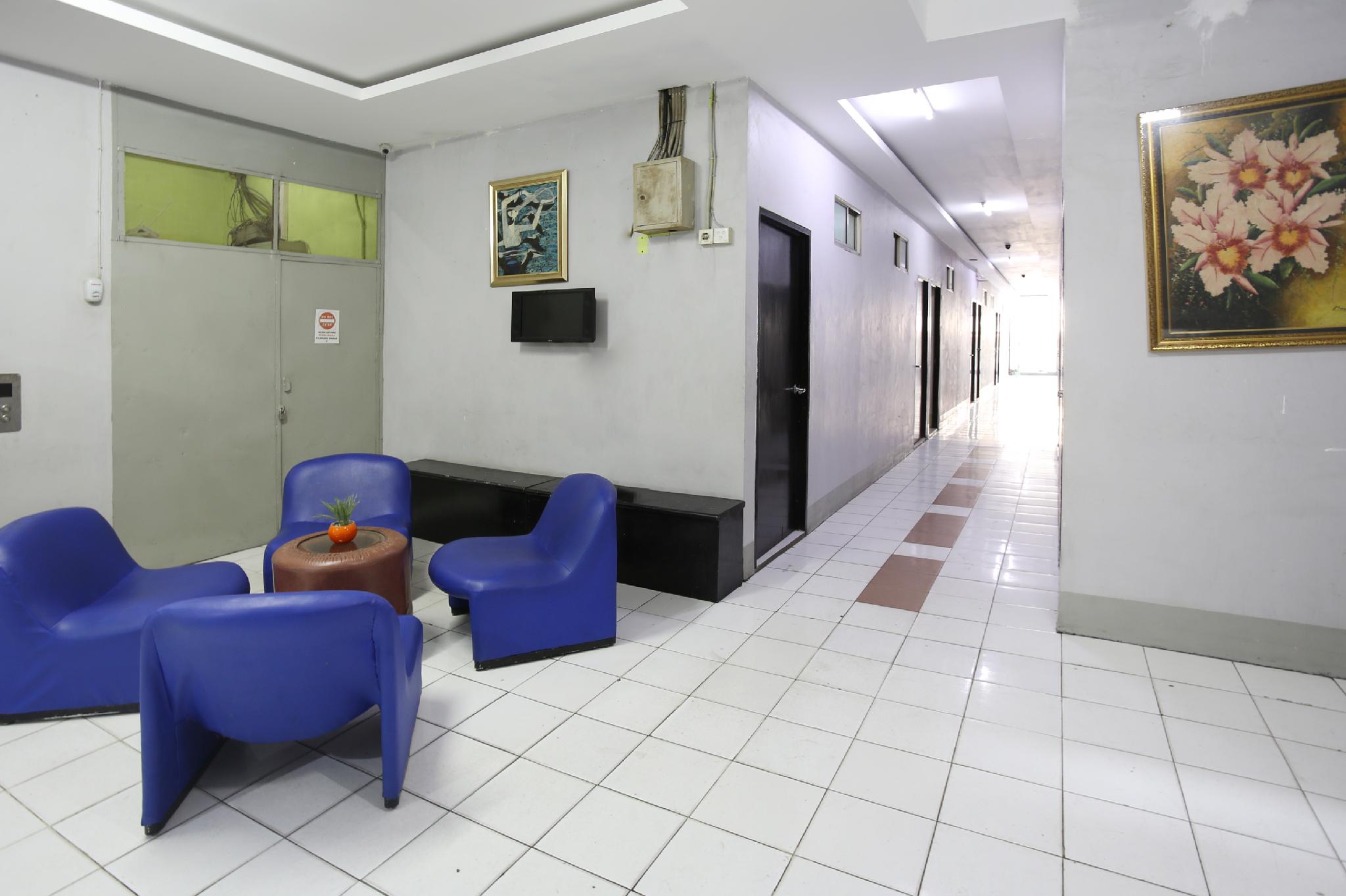 OYO 3865 Wisma Niaga