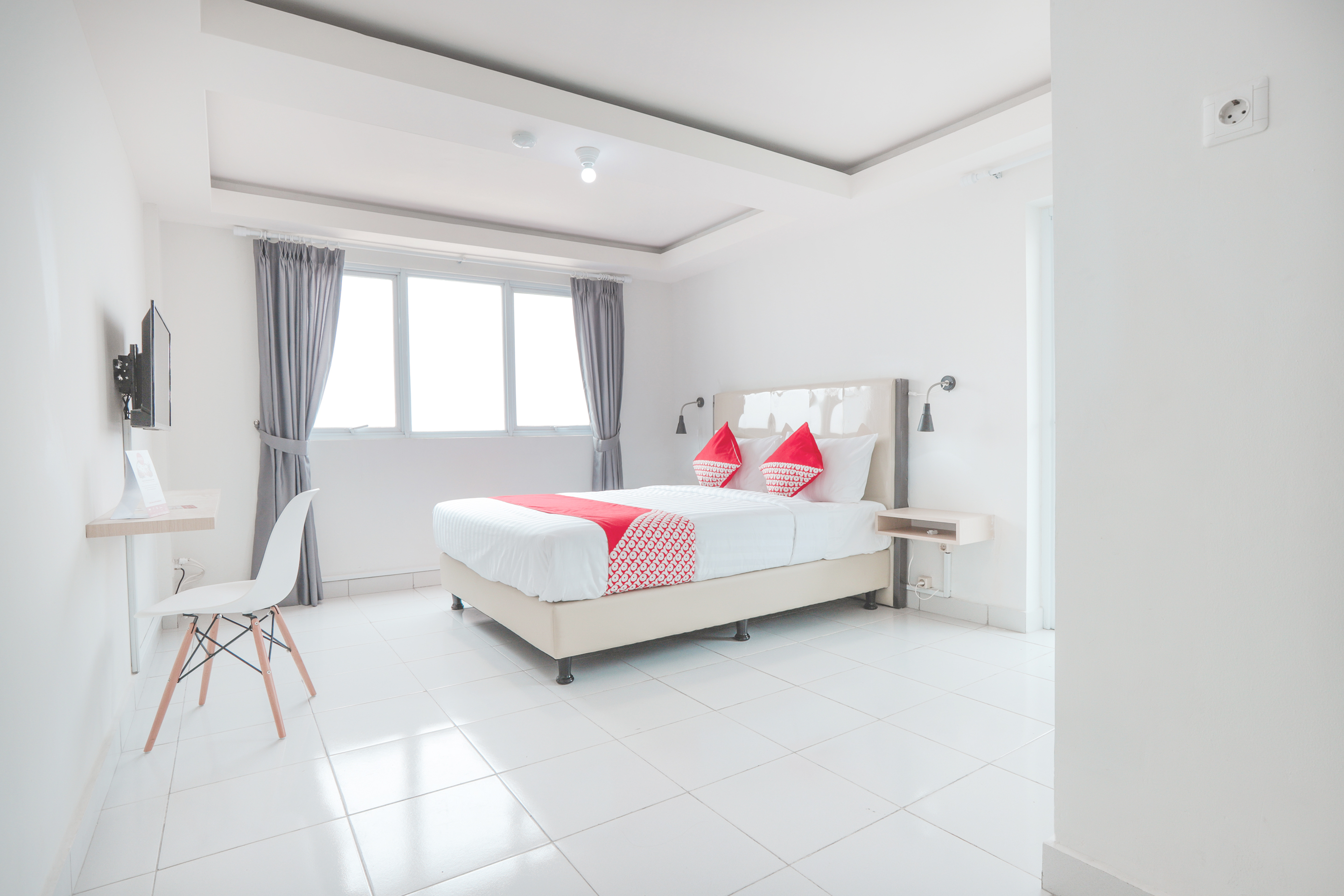 OYO Flagship 210 Amethyst Kemayoran