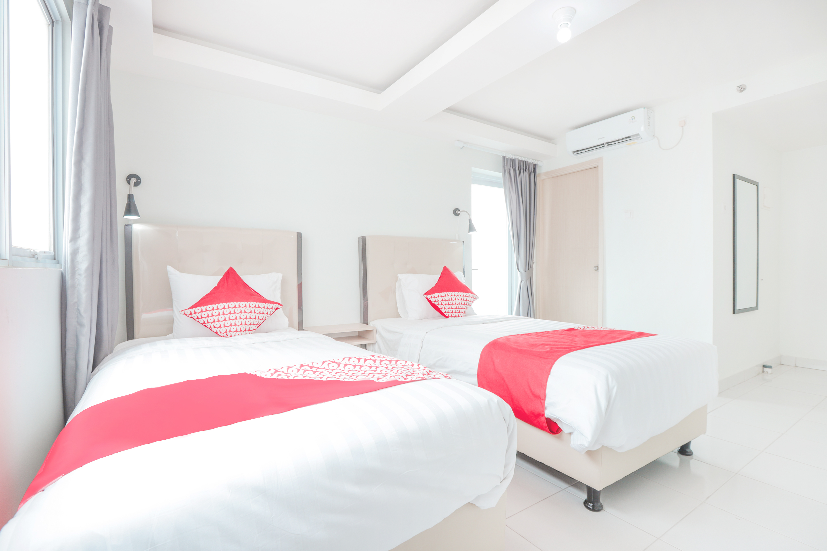 OYO Flagship 210 Amethyst Kemayoran