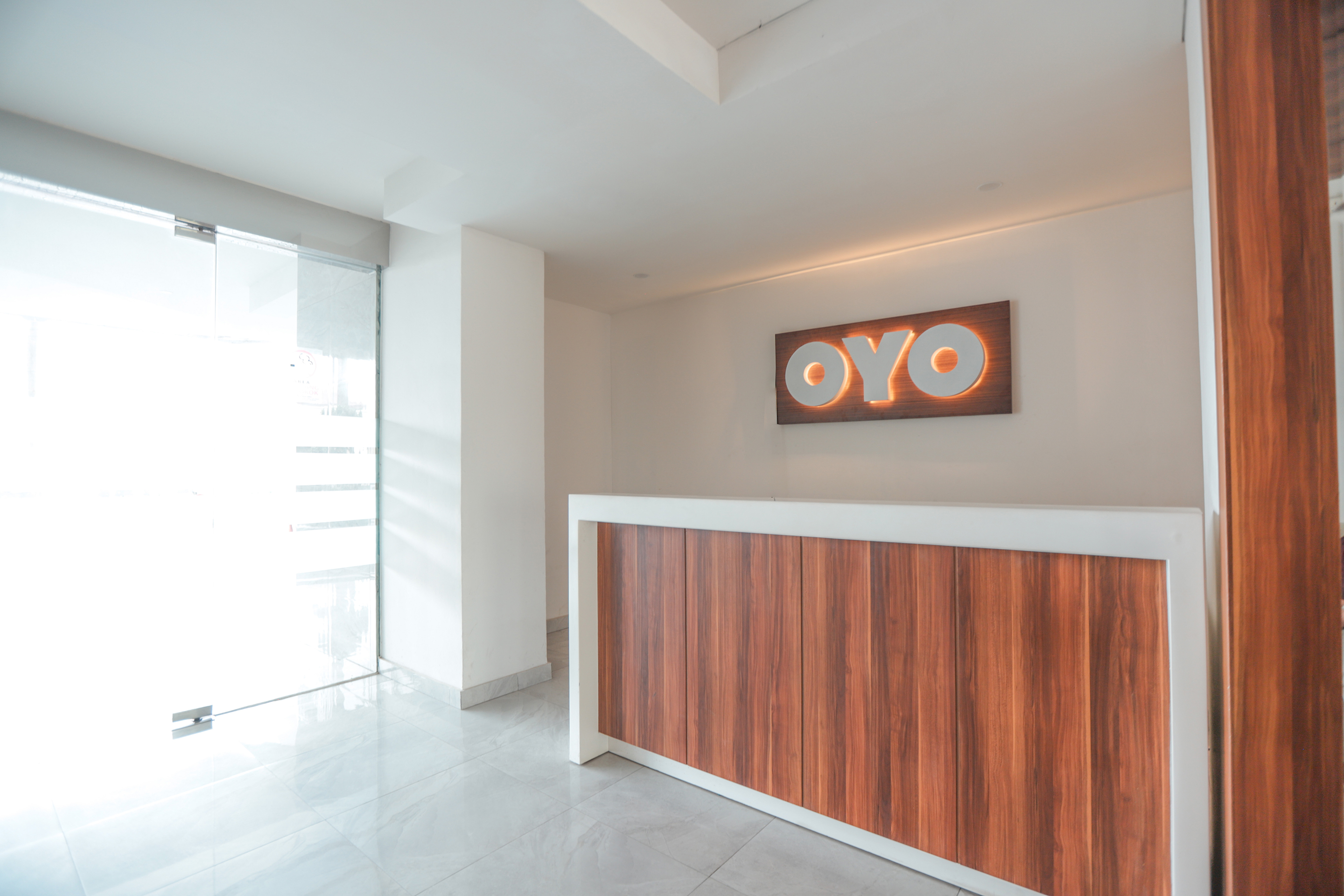 OYO Flagship 210 Amethyst Kemayoran