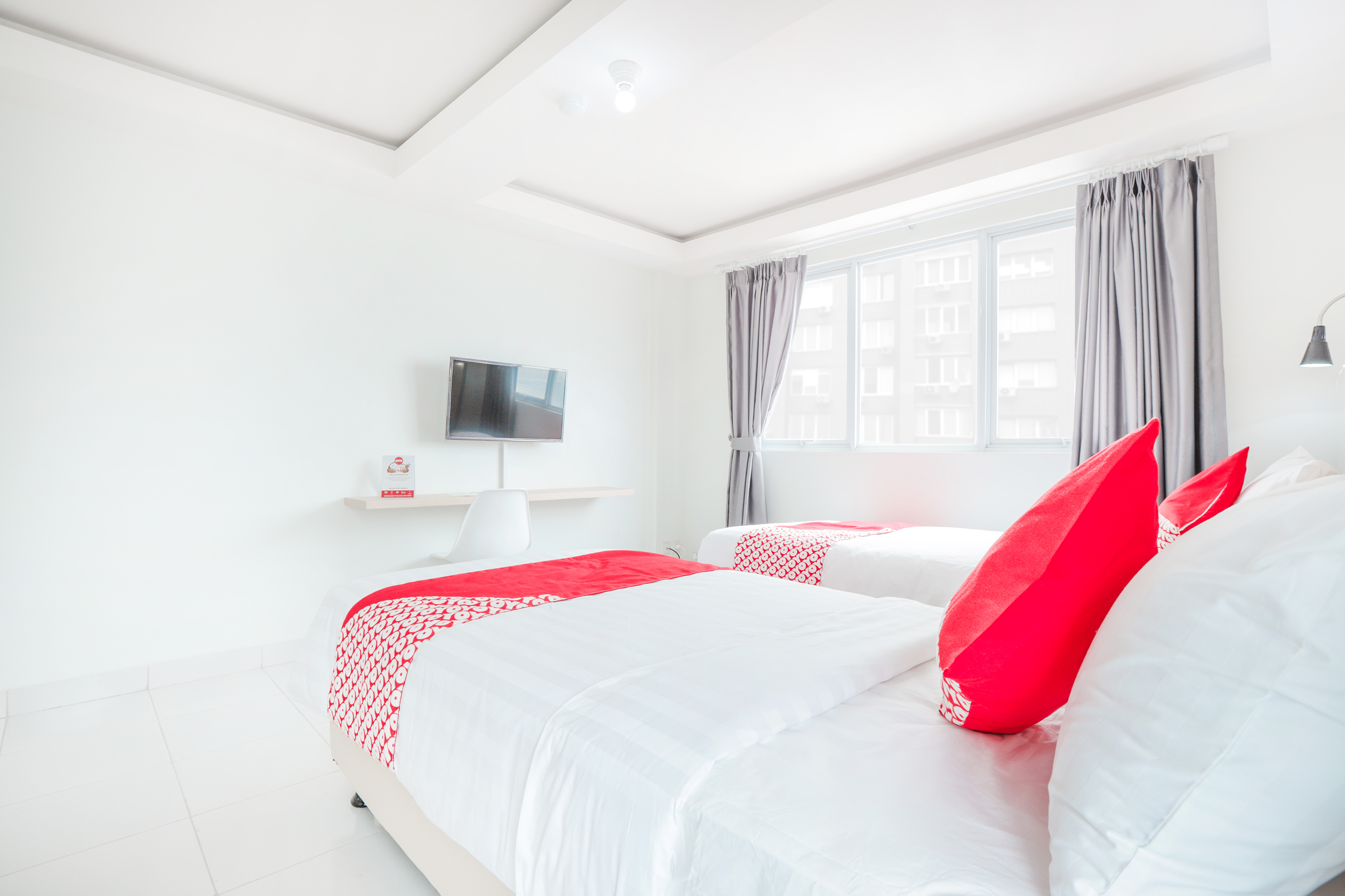 OYO Flagship 210 Amethyst Kemayoran