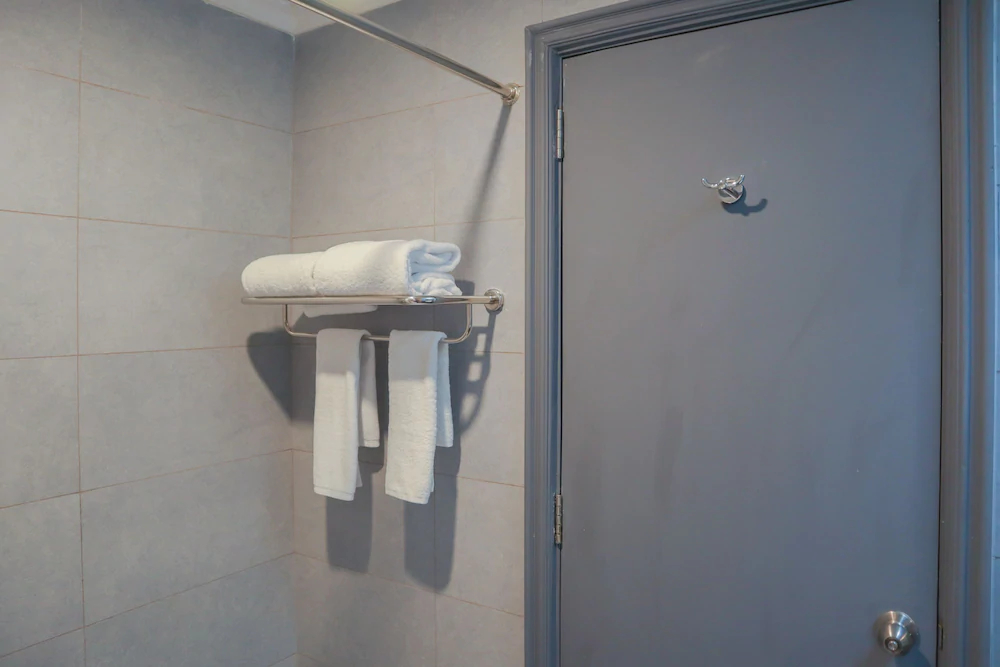 OYO Townhouse 2 Hotel Gunung Sahari