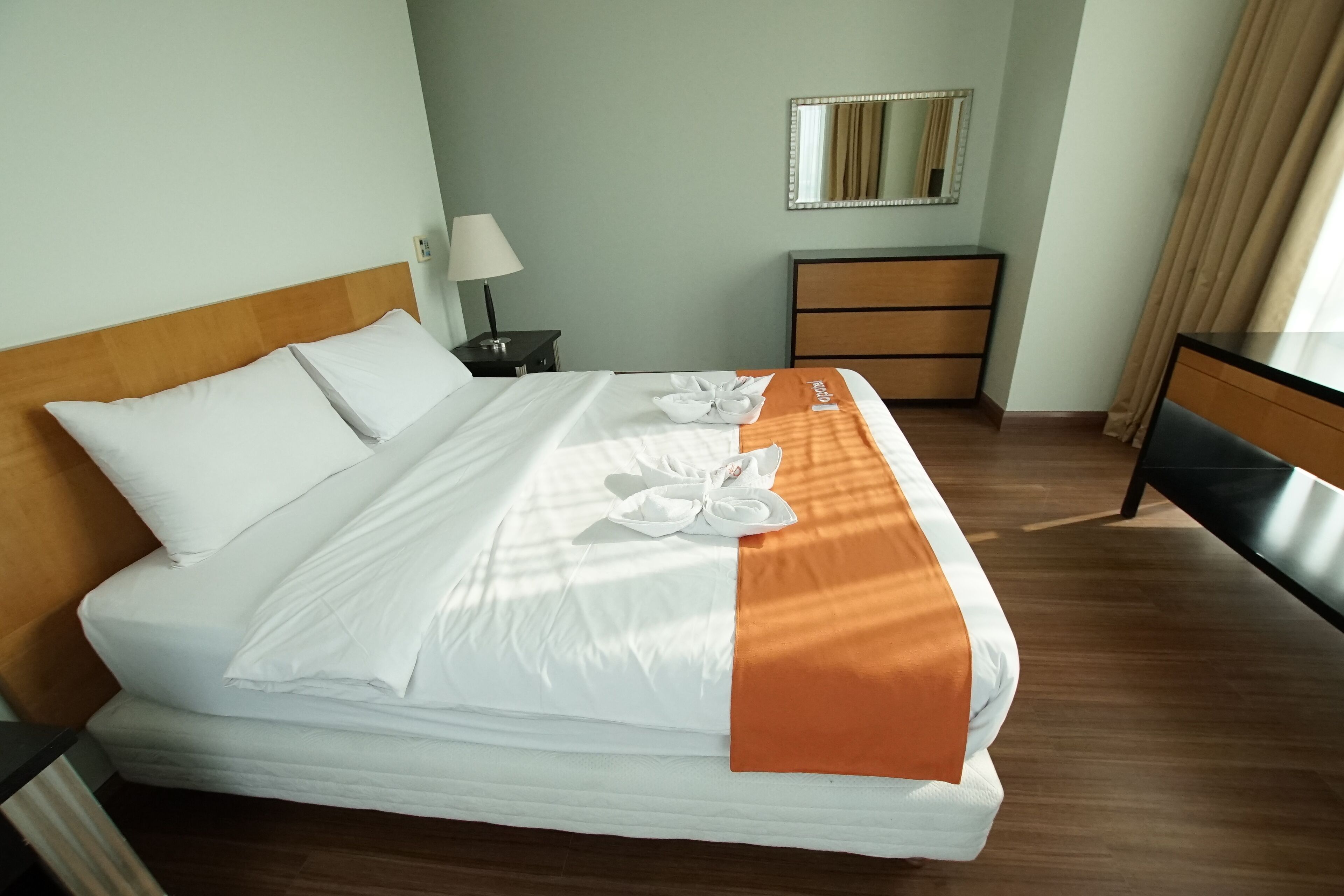 Pakubuwono View by Apatel