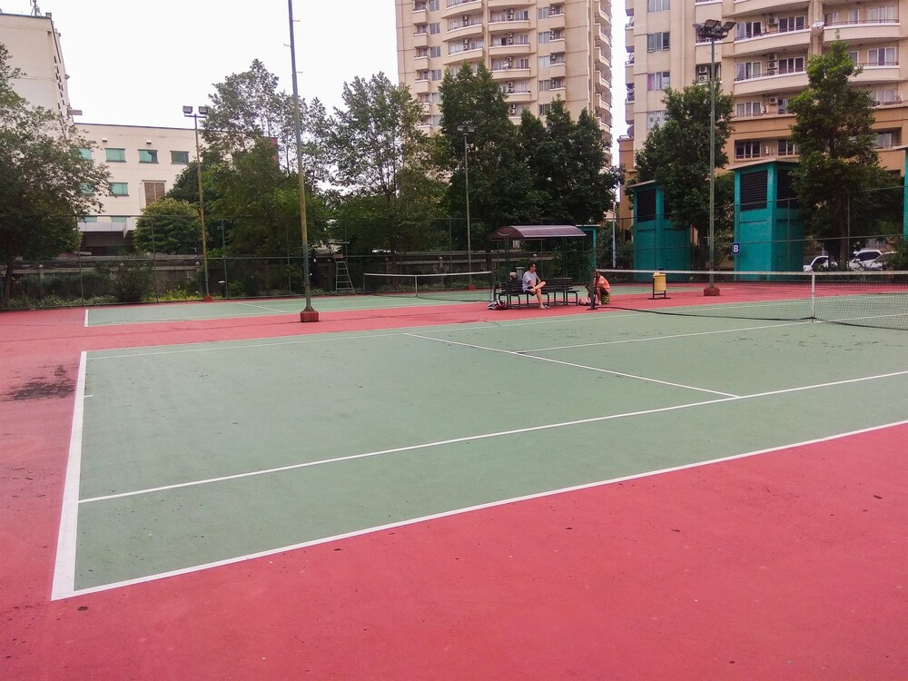 Paladian Park Apartment