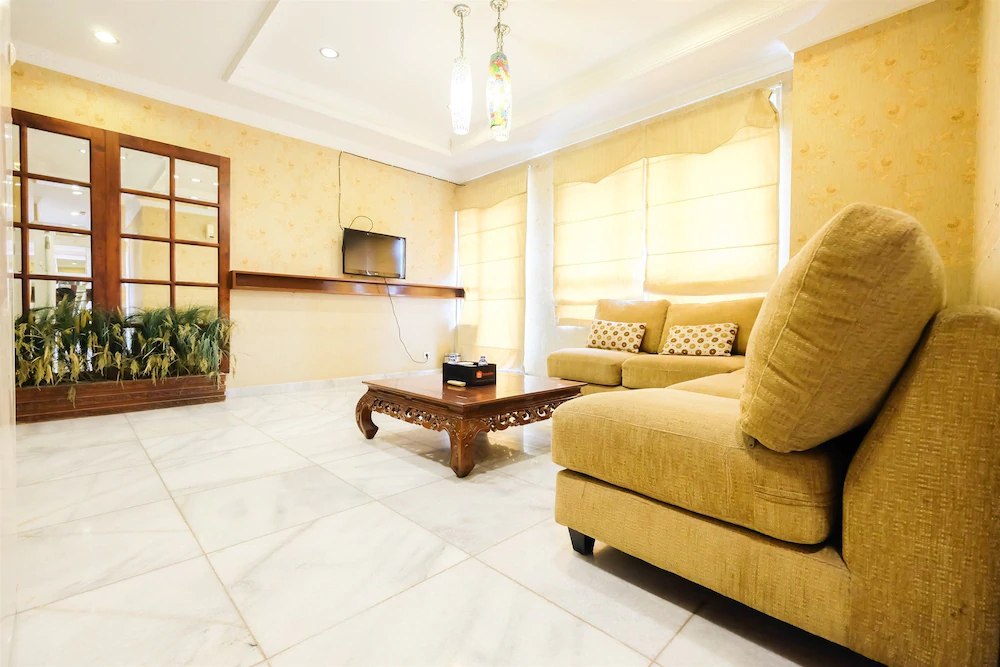 Paladian Park Apartment