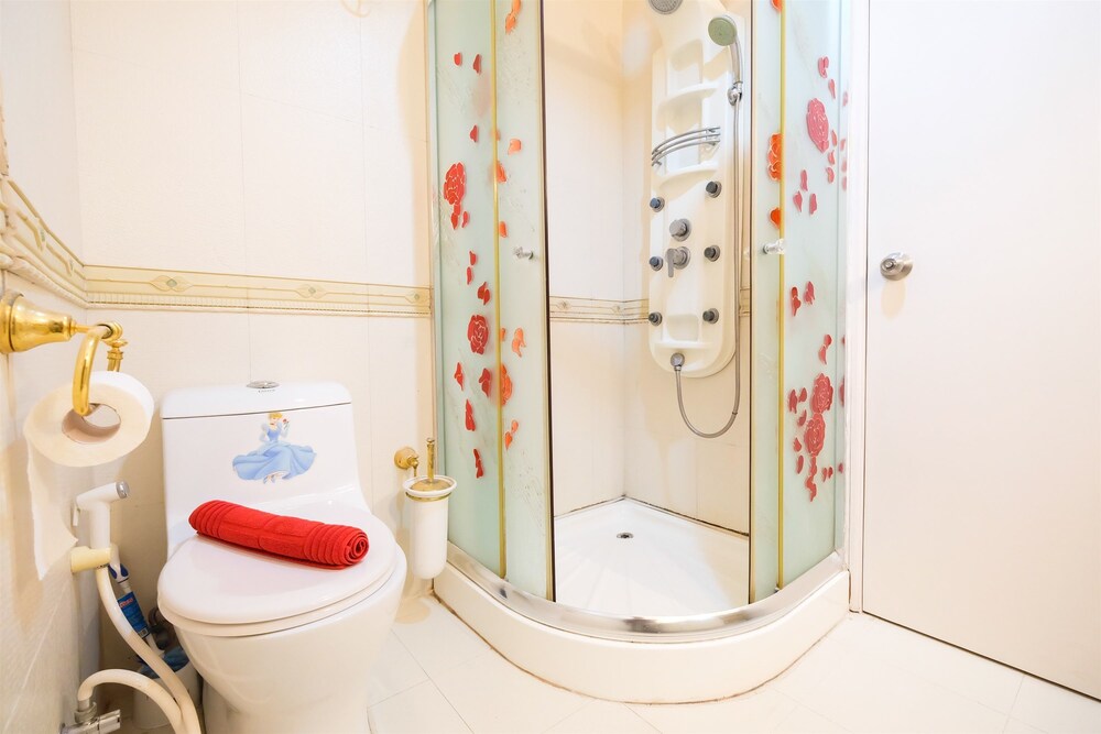 Paladian Park Apartment