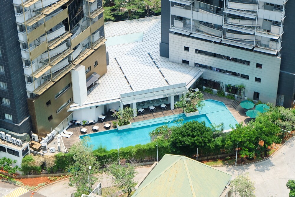 Paladian Park Apartment