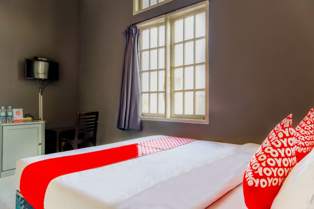 Pasar Baru Inn by OYO Rooms