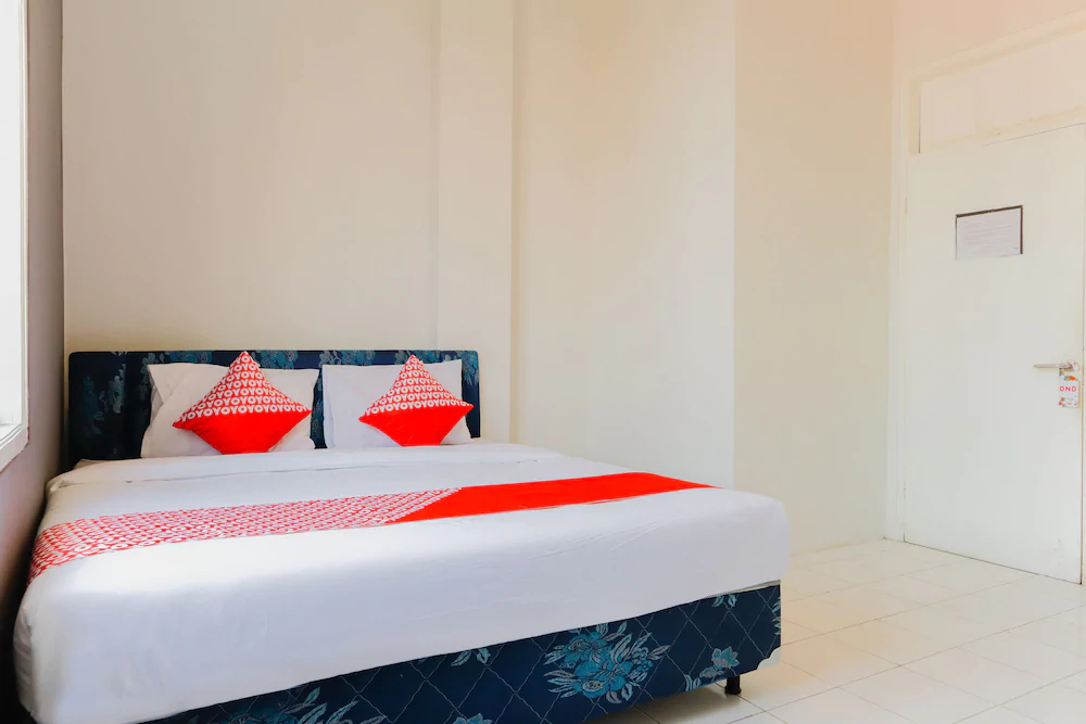 Pasar Baru Inn by OYO Rooms