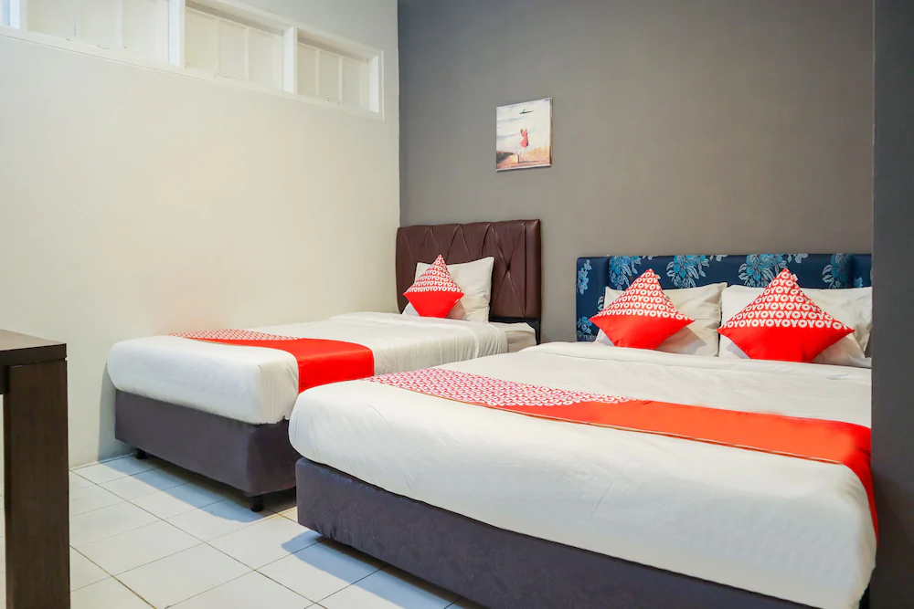 Pasar Baru Inn by OYO Rooms