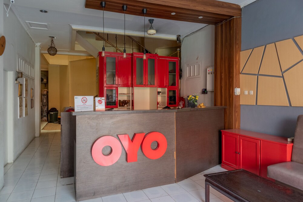 Pasar Baru Inn by OYO Rooms