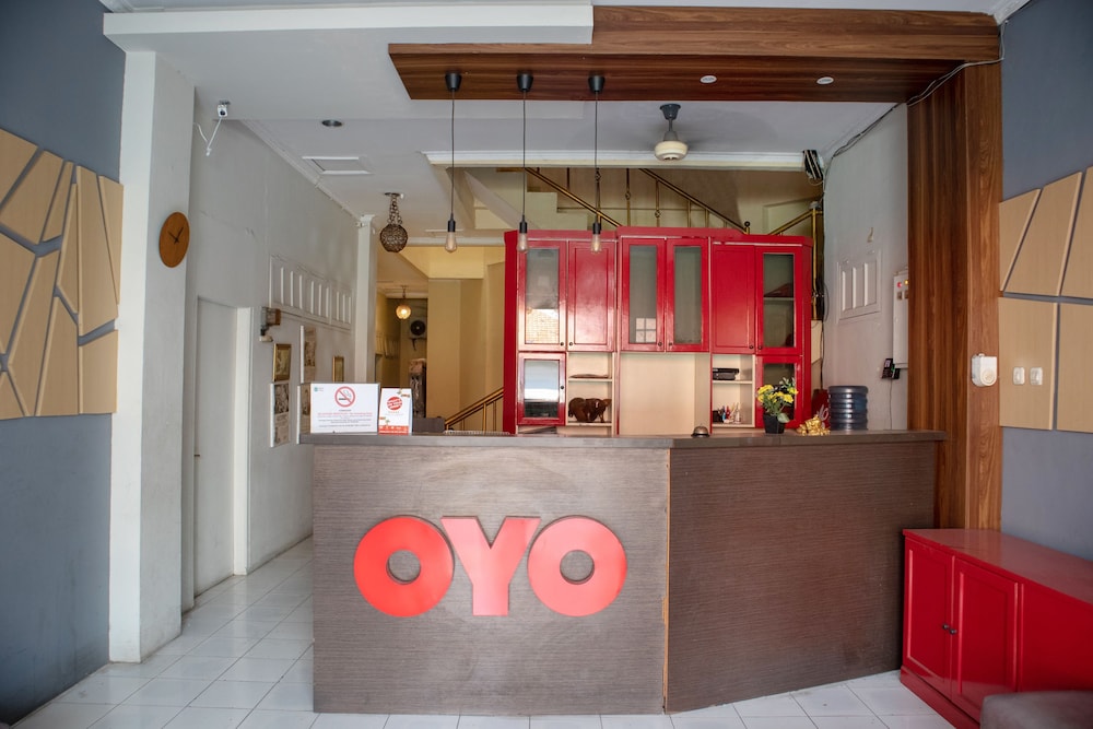 Pasar Baru Inn by OYO Rooms