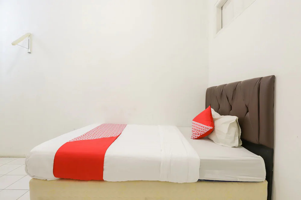 Pasar Baru Inn by OYO Rooms