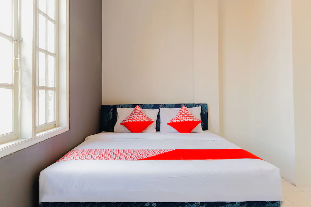 Pasar Baru Inn by OYO Rooms