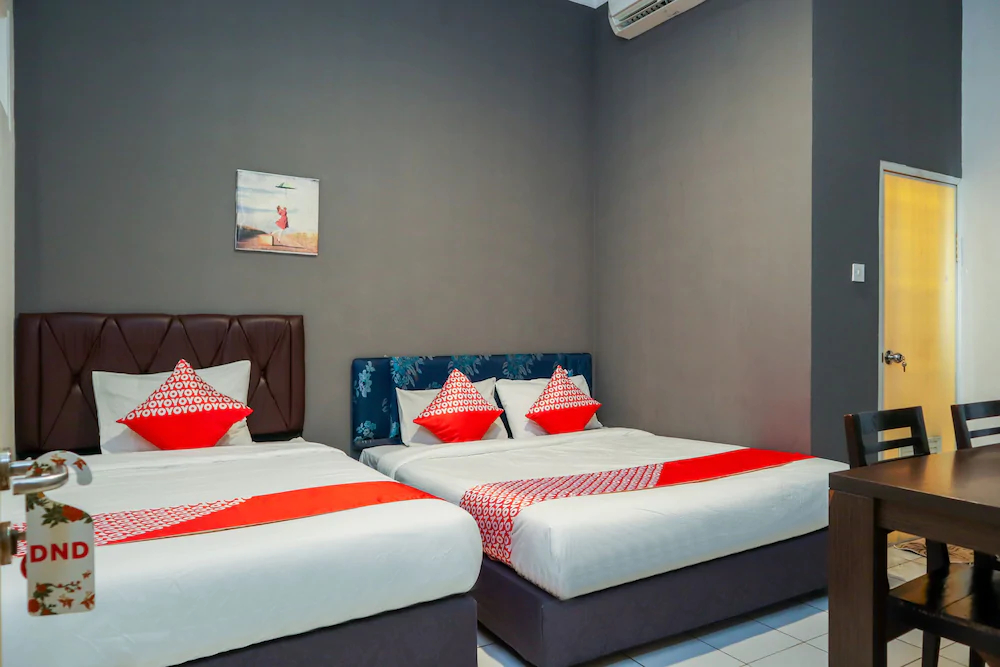 Pasar Baru Inn by OYO Rooms