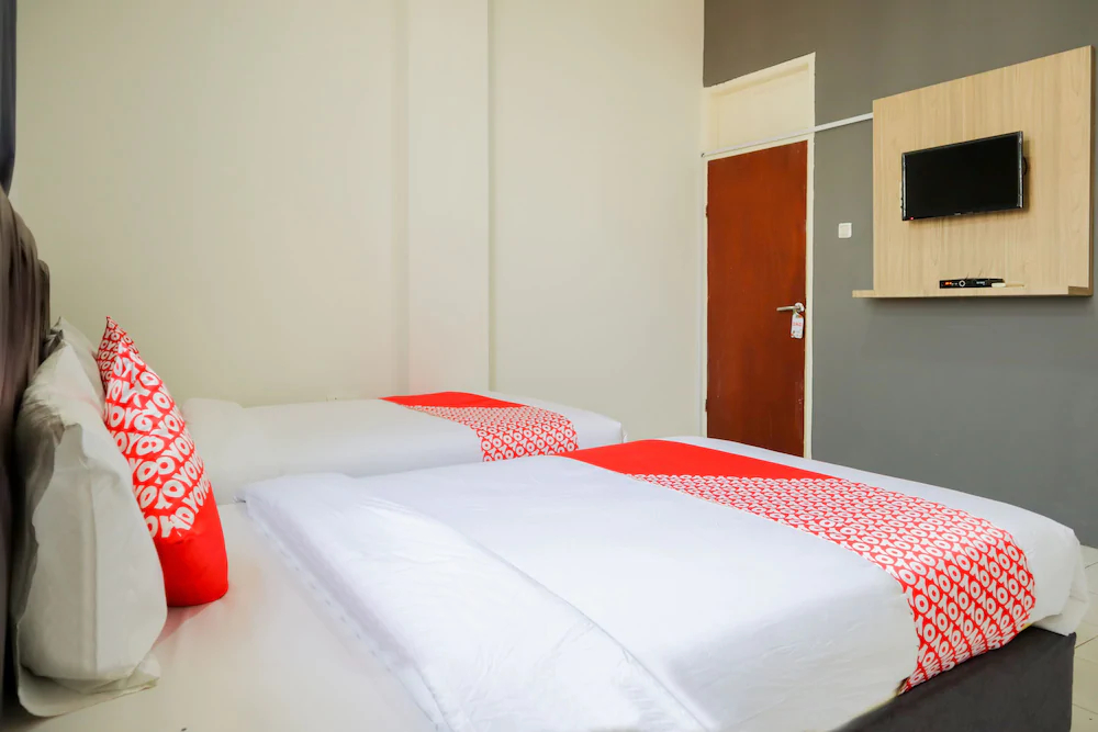 Pasar Baru Inn by OYO Rooms